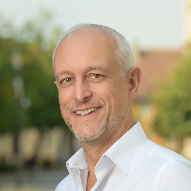 Portrait of Derek Gobel